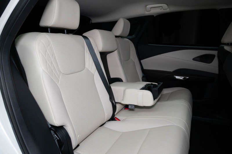 Used 2024 Lexus RX 350h w/ Convenience Package AWD/4WD image 14