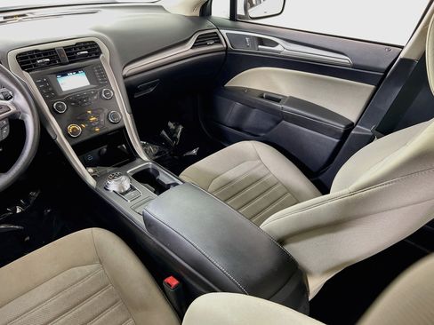 Used 2020 Ford Fusion S FWD image 21