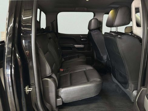 Used 2018 Chevrolet Silverado 1500 LTZ Z71 w/ LTZ Plus Package AWD/4WD image 17