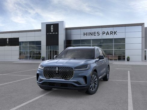 New 2026 Lincoln Aviator AWD image 2