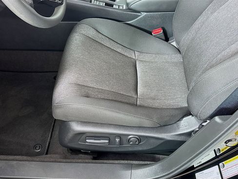 Used 2025 Honda Accord SE image 11