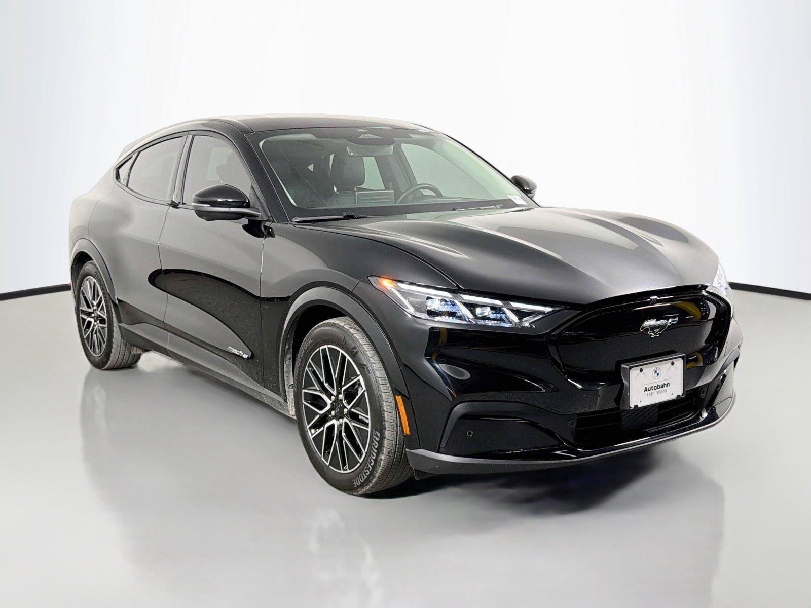 Used 2025 Ford Mustang Mach-E Premium RWD image 3