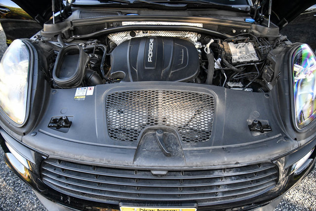 Used 2021 Porsche Macan AWD/4WD image 20