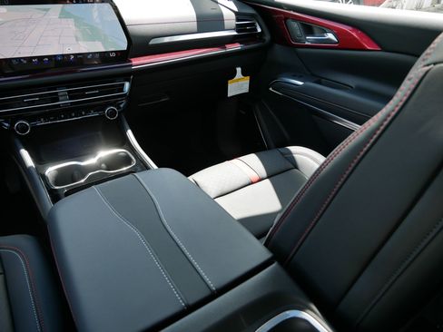New 2026 Chevrolet Traverse RS w/ LPO, Floor Liner Package AWD/4WD image 15