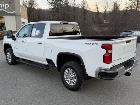 Used 2024 Chevrolet Silverado 2500 LTZ image 8