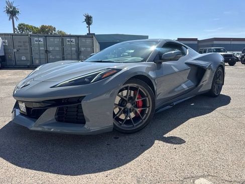Used 2024 Chevrolet Corvette Z06 RWD image 13