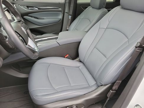 Used 2022 Buick Enclave Essence w/ Experience Buick Package image 12