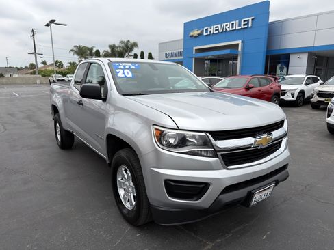 Used 2020 Chevrolet Colorado W/T w/ WT Convenience Package AWD/4WD image 2