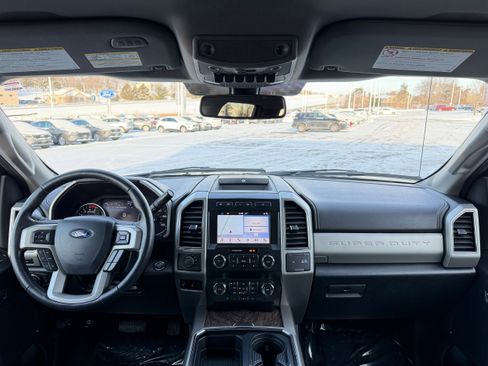 Used 2019 Ford F350 Lariat w/ Lariat Ultimate Package image 3