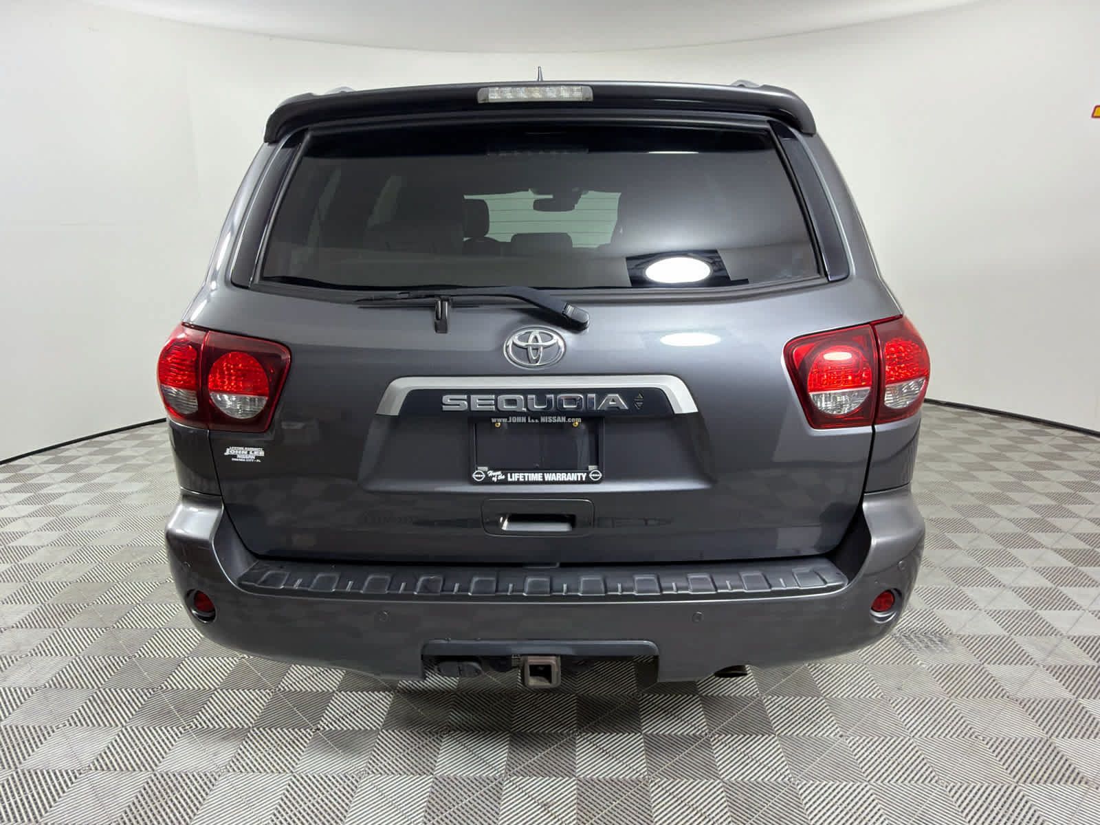 Used 2021 Toyota Sequoia Limited w/ Safety & Convenience Package RWD image 4