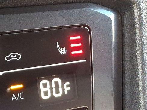 Used 2022 Volkswagen Tiguan SE R-Line image 26