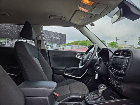 Certified 2024 Kia Soul LX w/ Option Group 015 FWD image 32