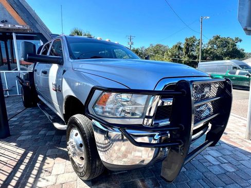 Used 2014 RAM 3500 Tradesman w/ Chrome Appearance Group image 2