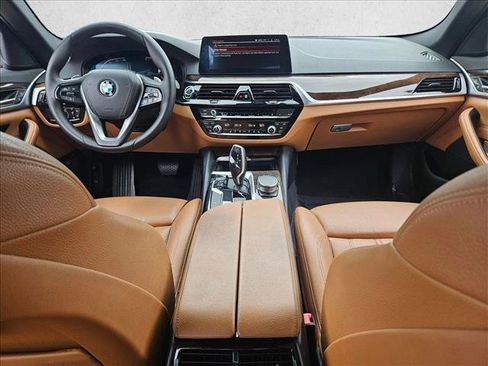 Used 2020 BMW 530i w/ Premium Package RWD image 17