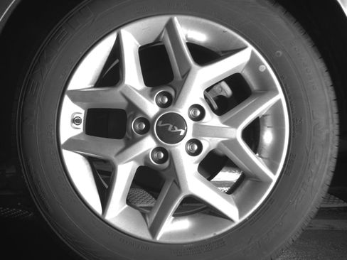 Used 2025 Kia Soul LX w/ LX Technology Package image 14