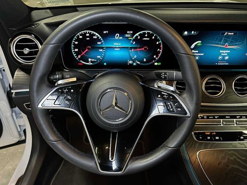 Used 2023 Mercedes-Benz E 350 4MATIC Sedan image 28