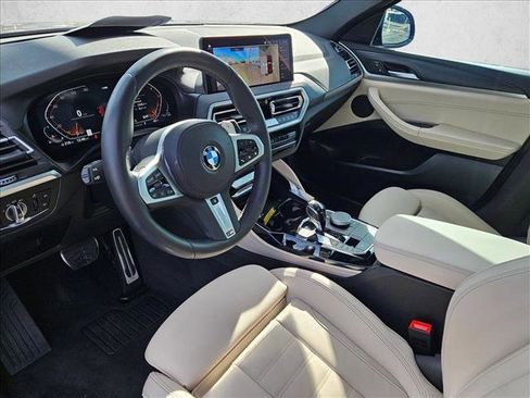 Certified 2024 BMW X4 xDrive30i w/ Premium Package image 9
