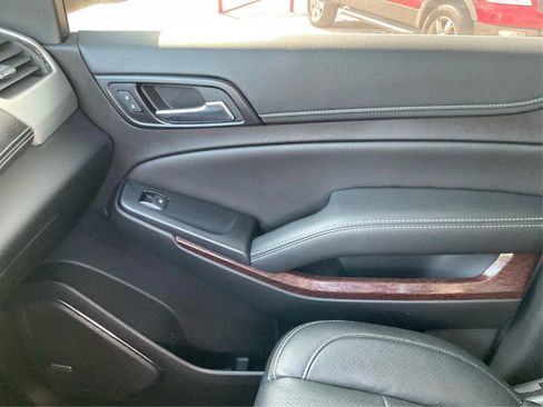 Used 2017 GMC Yukon XL SLE w/ Convenience Package RWD image 20