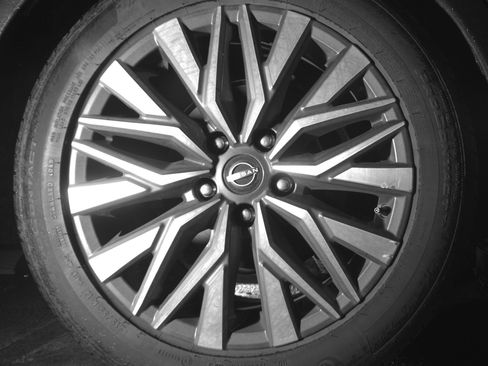 Used 2025 Nissan Altima 2.5 SV FWD image 15