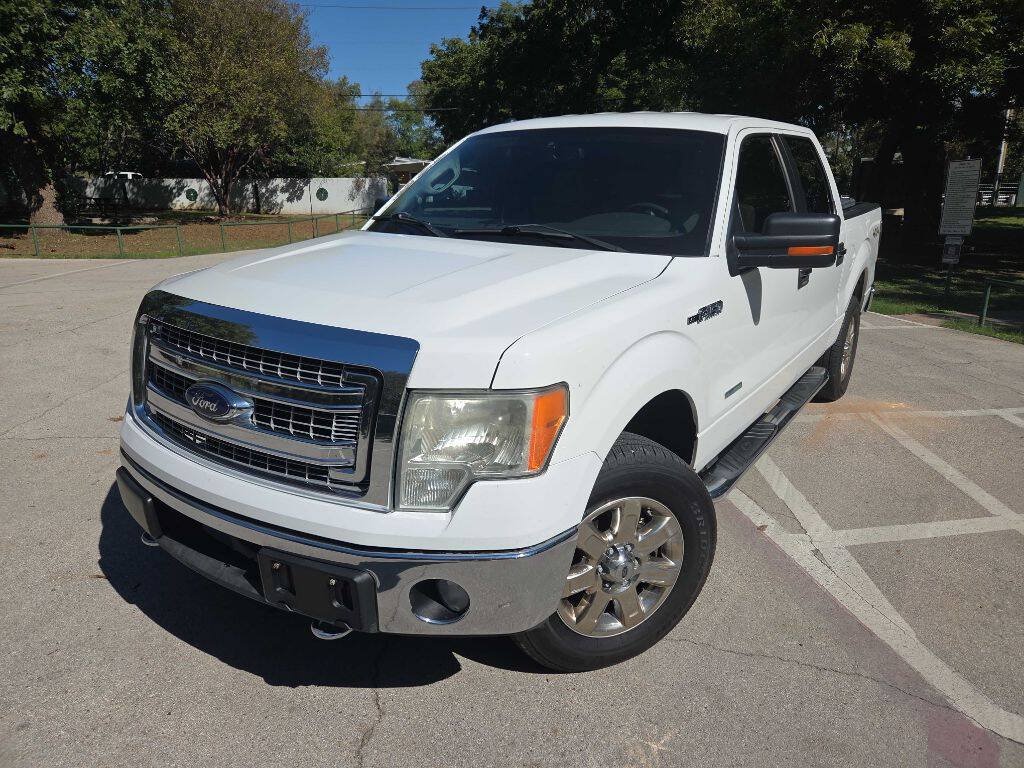 Used 2013 Ford F150 XLT w/ XLT Chrome Pkg AWD/4WD image 2