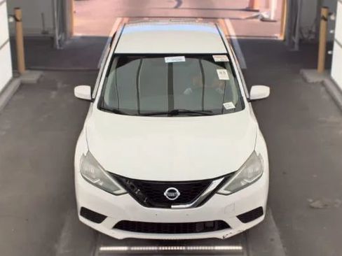 Used 2019 Nissan Sentra S FWD image 3