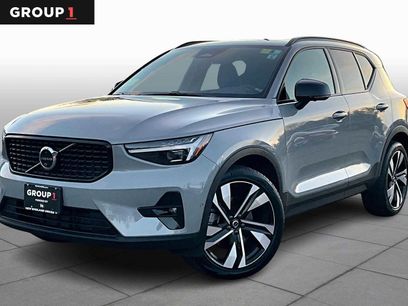 Certified 2024 Volvo XC40 B5 Plus w/ Climate Package