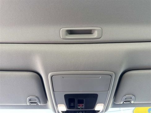 Certified 2025 Honda Accord SE image 28