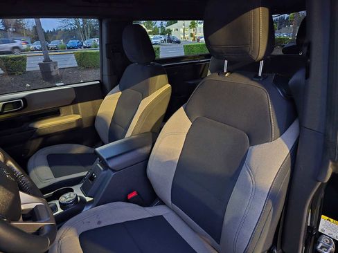 Used 2023 Ford Bronco Big Bend image 16