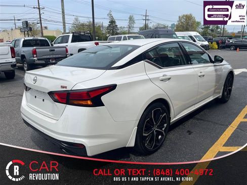 Used 2025 Nissan Altima 2.5 SR FWD image 9