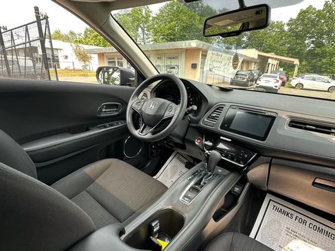 Used 2016 Honda HR-V EX image 29