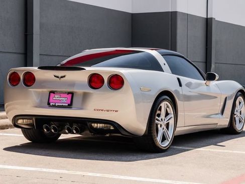 Used 2008 Chevrolet Corvette Coupe w/ Preferred Equipment Group RWD image 50