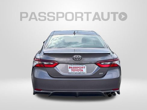 Used 2024 Toyota Camry SE FWD image 7