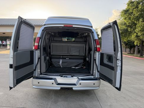 Used 2013 GMC Savana 1500 RWD image 20