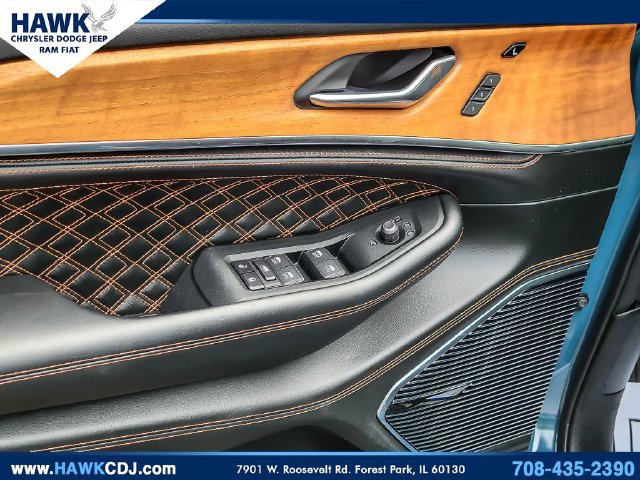 Certified 2026 Jeep Grand Cherokee L Summit w/ Advanced Protech Group IV AWD/4WD image 15