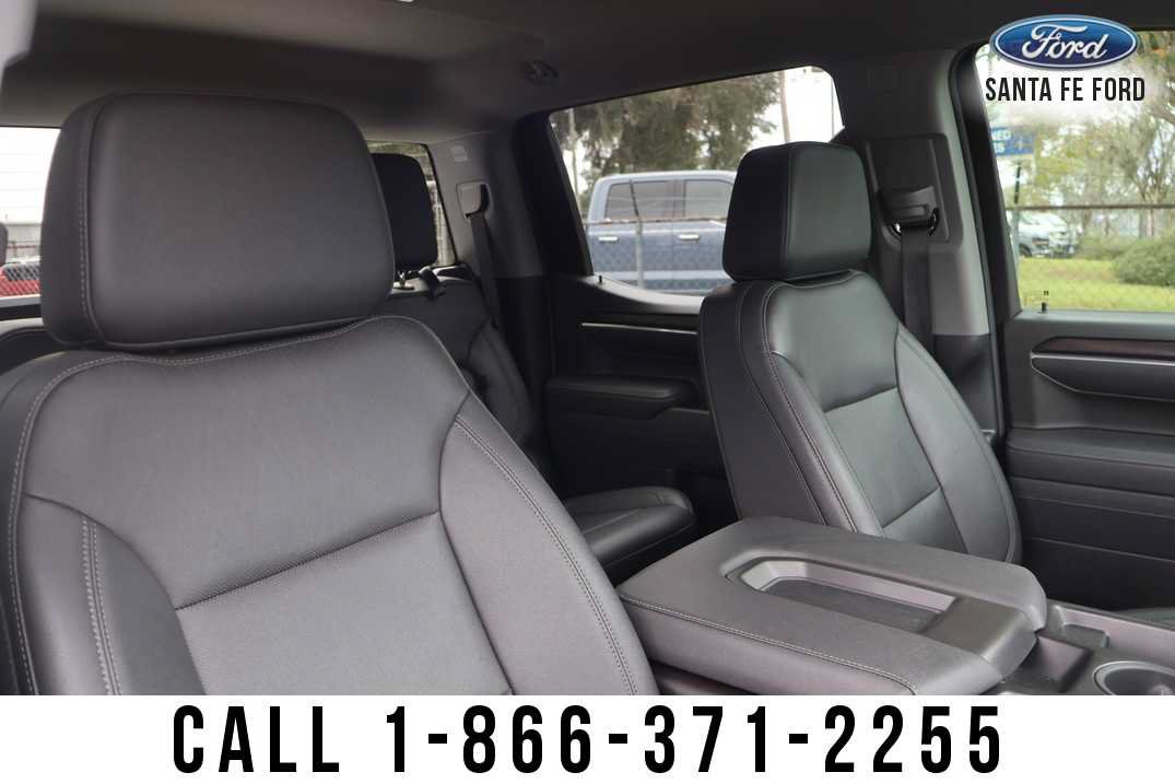 Used 2025 GMC Sierra 1500 SLT AWD/4WD image 32