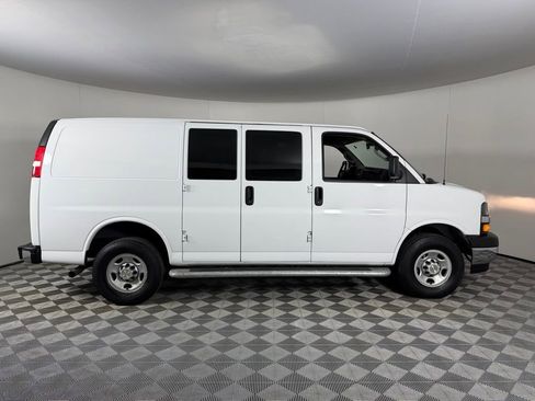 Used 2024 Chevrolet Express 2500 w/ Driver Convenience Package image 4