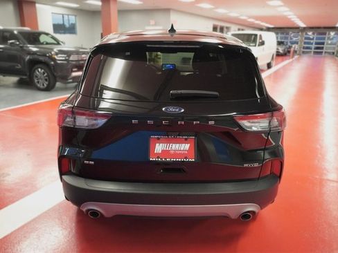 Used 2022 Ford Escape SE w/ Convenience Package image 5