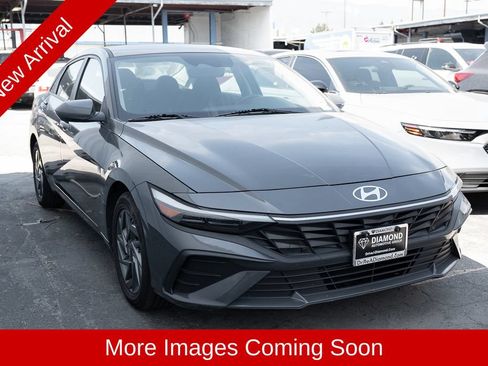 Used 2024 Hyundai Elantra SEL FWD image 1