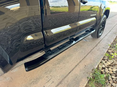 Used 2022 Toyota Tacoma SR5 RWD image 22