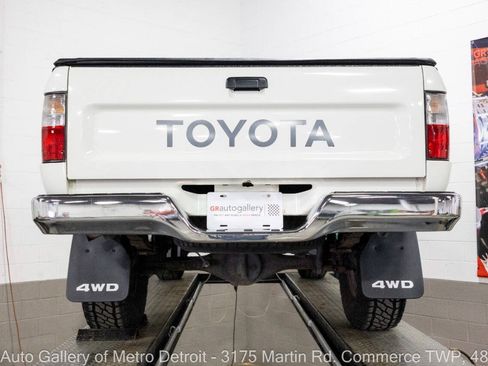 Used 1995 Toyota Pickup DX AWD/4WD image 19
