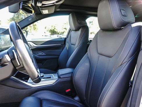 Used 2025 BMW M440i RWD image 17