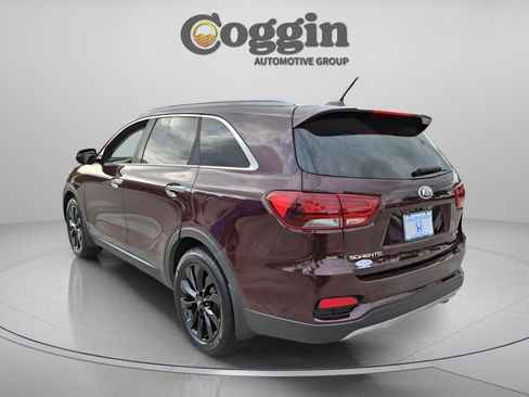 Used 2020 Kia Sorento EX image 2