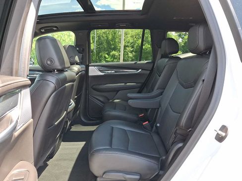 Used 2022 Cadillac XT6 Sport AWD/4WD image 10