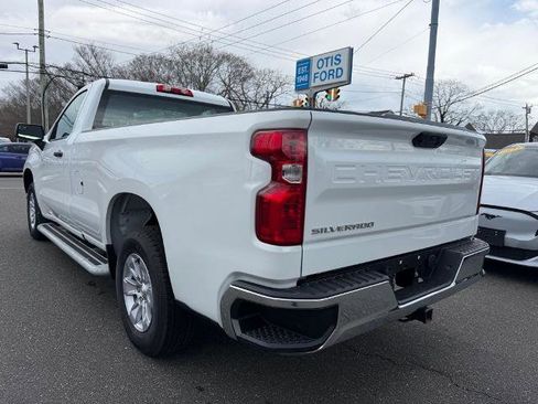 Used 2025 Chevrolet Silverado 1500 W/T image 4