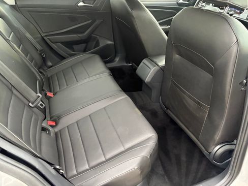 Used 2024 Volkswagen Jetta SE FWD image 34
