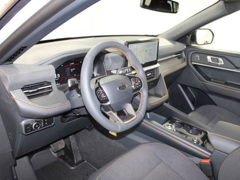 New 2026 Ford Explorer Tremor w/ Tremor Convenience Package image 23