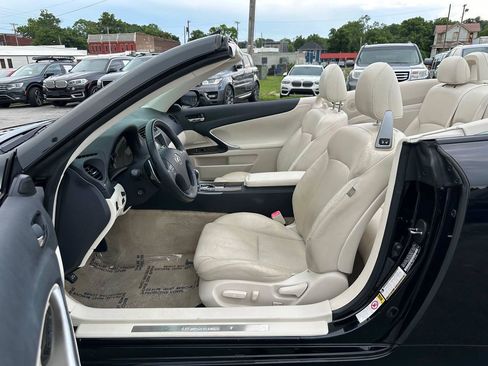 Used 2010 Lexus IS 250C RWD image 17