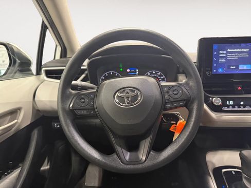 Used 2023 Toyota Corolla LE FWD image 13