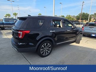 Used 2017 Ford Explorer Platinum AWD/4WD video 3
