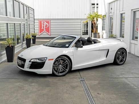 Used 2011 Audi R8 V8 image 2